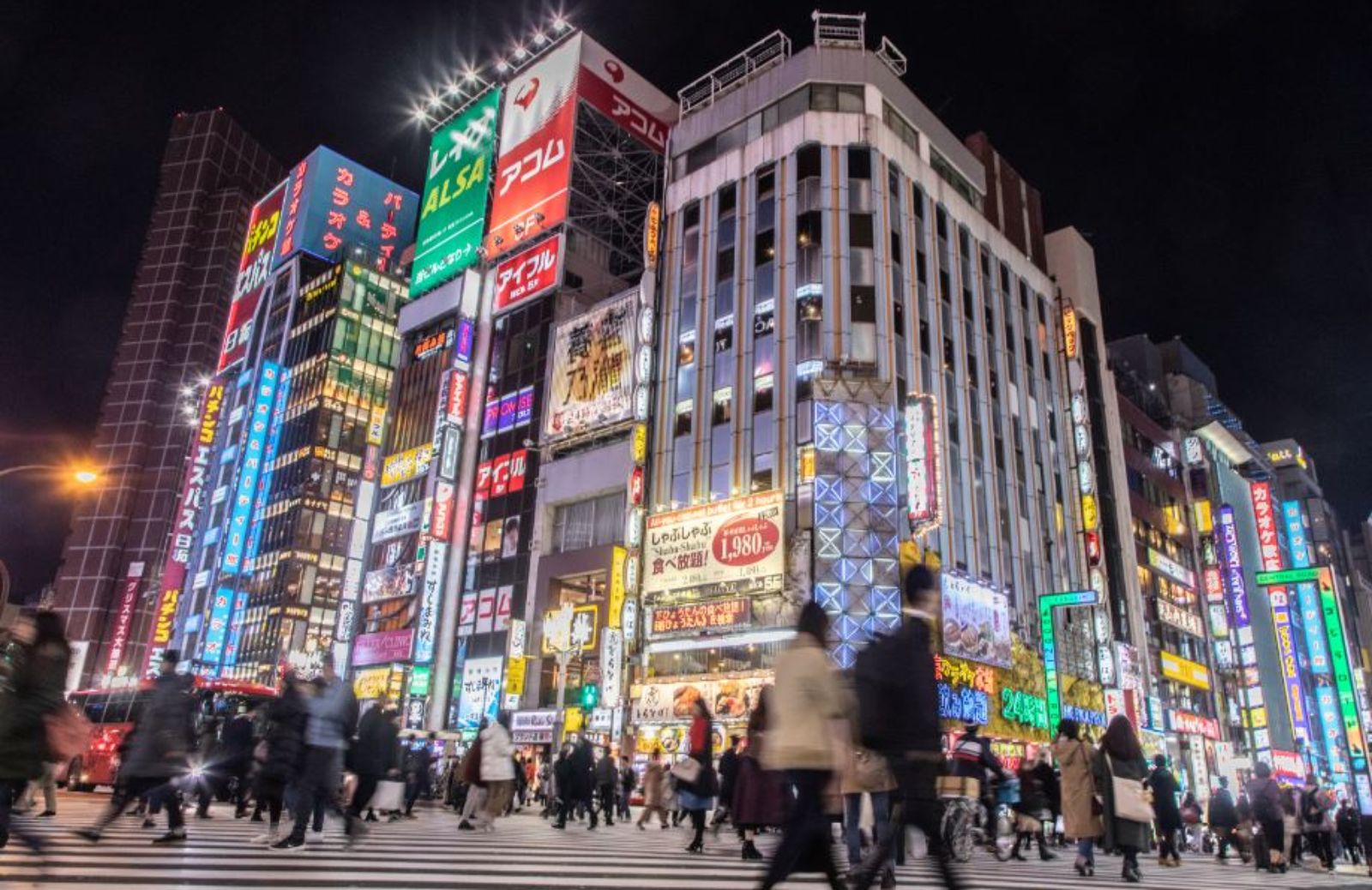 Volare a Tokyo con film e serie TV: 7 idee per viaggiare in streaming
