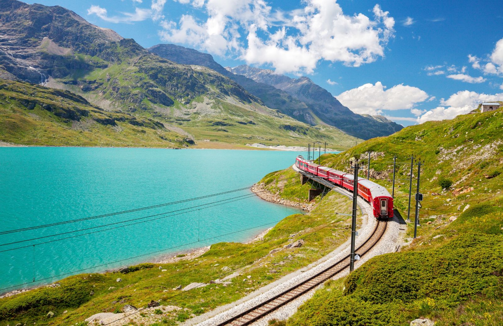 Itinerari in treno alla scoperta dei 5 continenti: i più belli