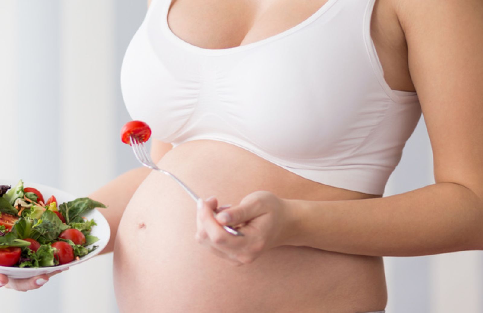In gravidanza si possono mangiare cibi crudi?