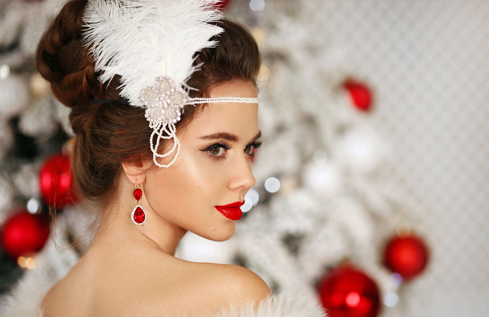 Make-up «gioiello»: i prodotti beauty più preziosi da regalare a Natale