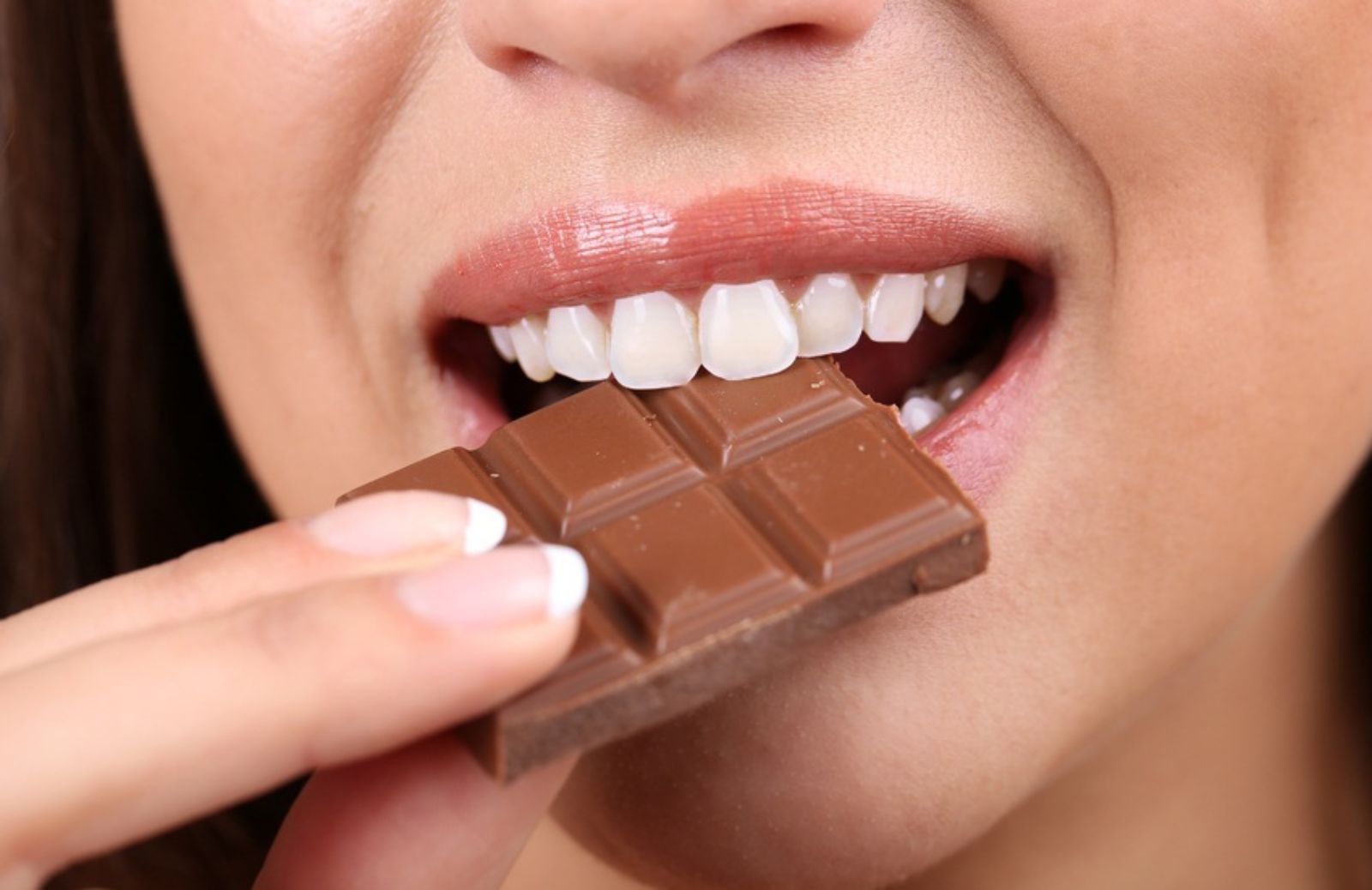 Mangiare cioccolata fa venire i brufoli?