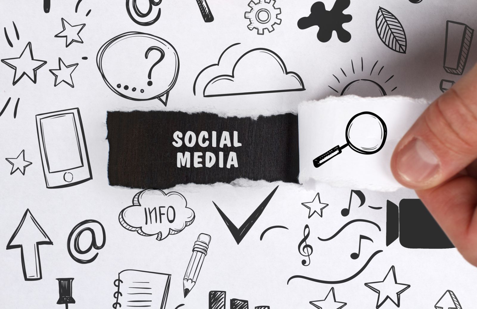 Nuove professioni - Social media manager: chi è, cosa fa e come diventarlo