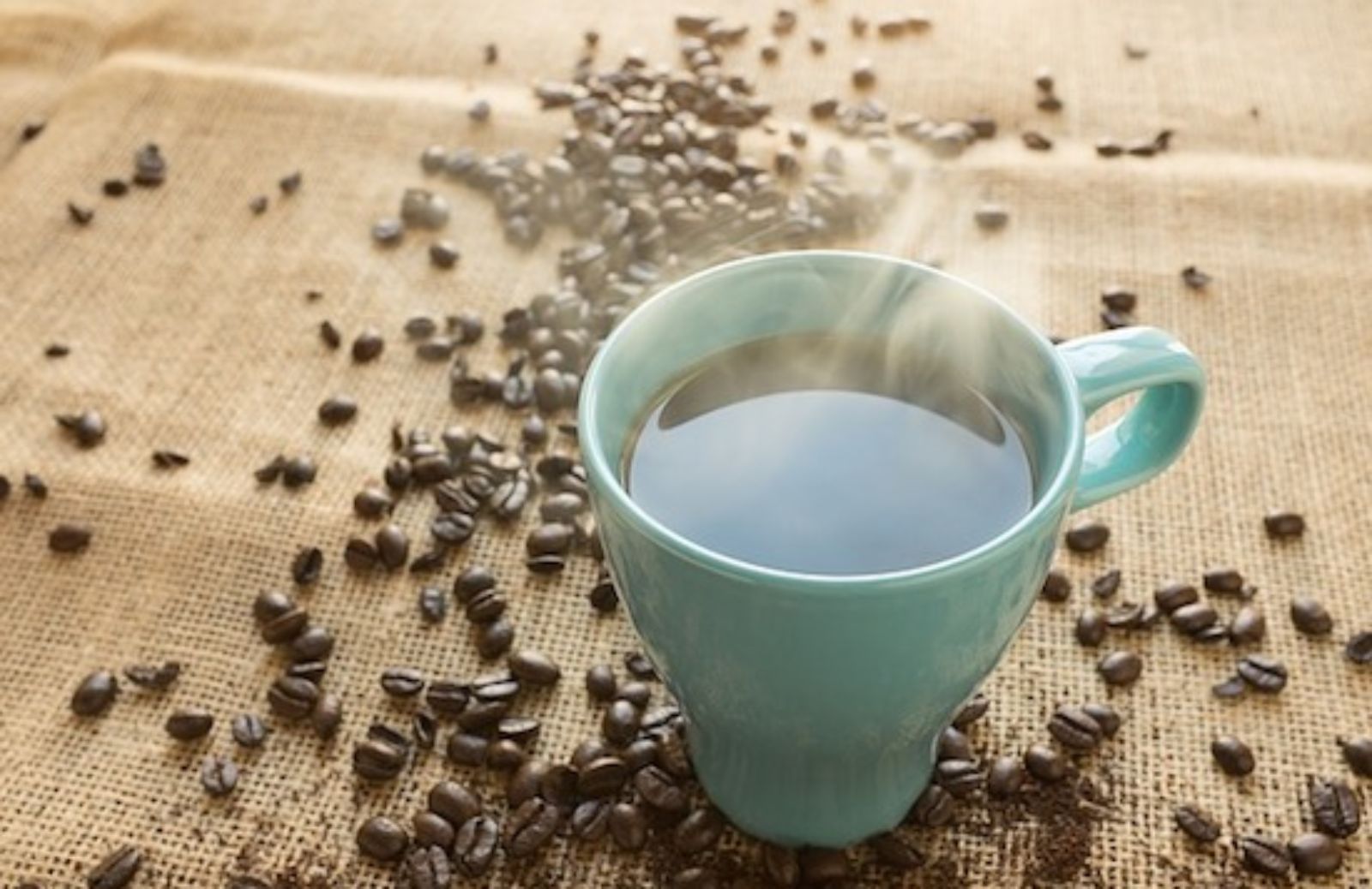 Come proteggere il cervello con i benefici del caffè: 5 motivi per berlo