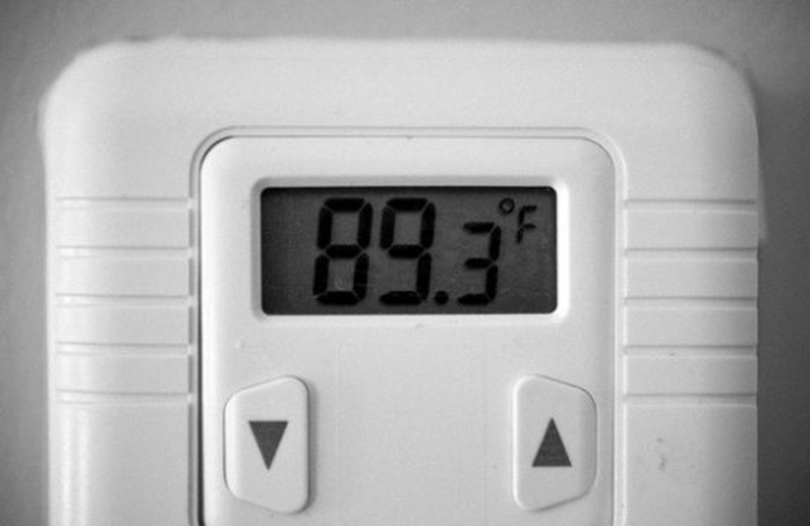 Come riscaldare casa: regolare il termostato per risparmiare