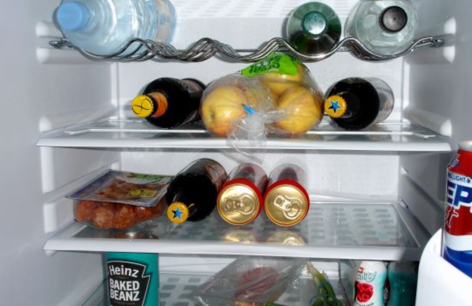 Come conservare il cibo in frigorifero senza sprechi