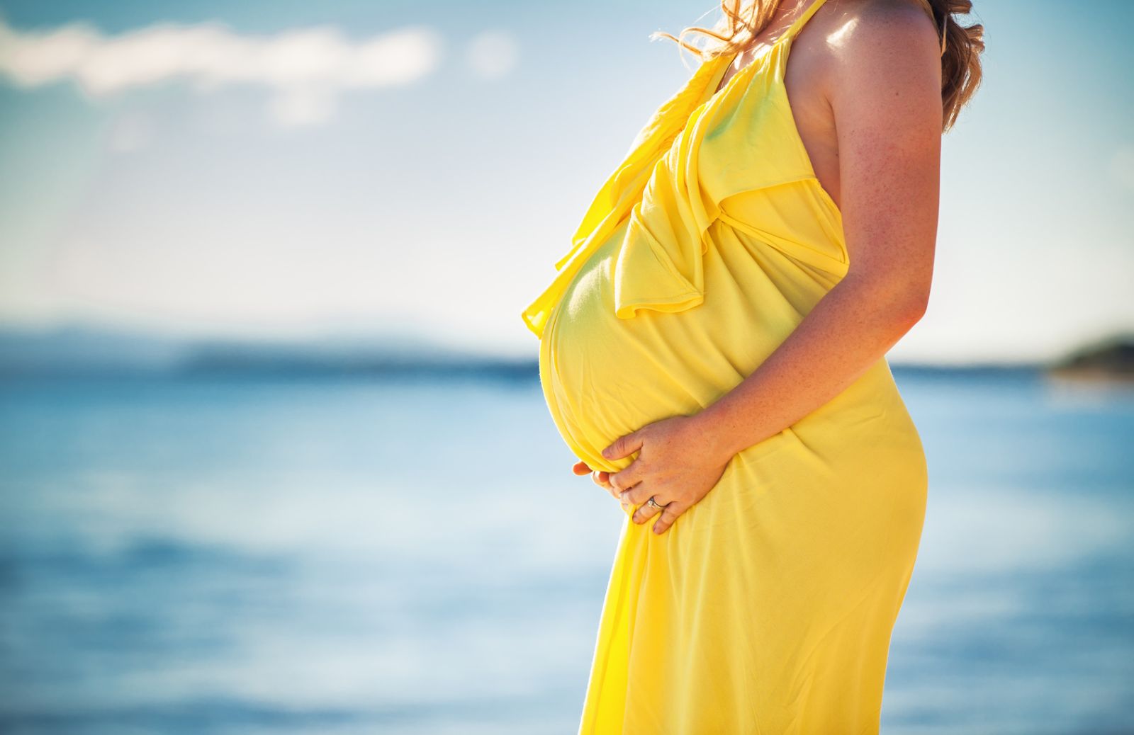 Abbronzarsi in gravidanza: consigli per una tintarella a misura di pancione