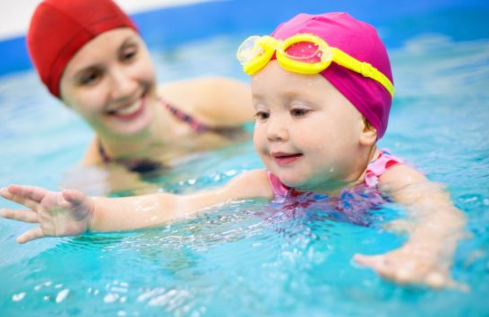 Come godersi la piscina in sicurezza con i bambini