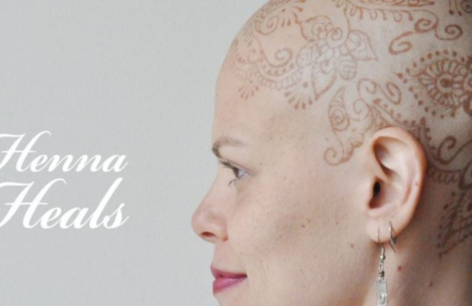 Henna Heals: il progetto artistico che aiuta le donne affette da tumore