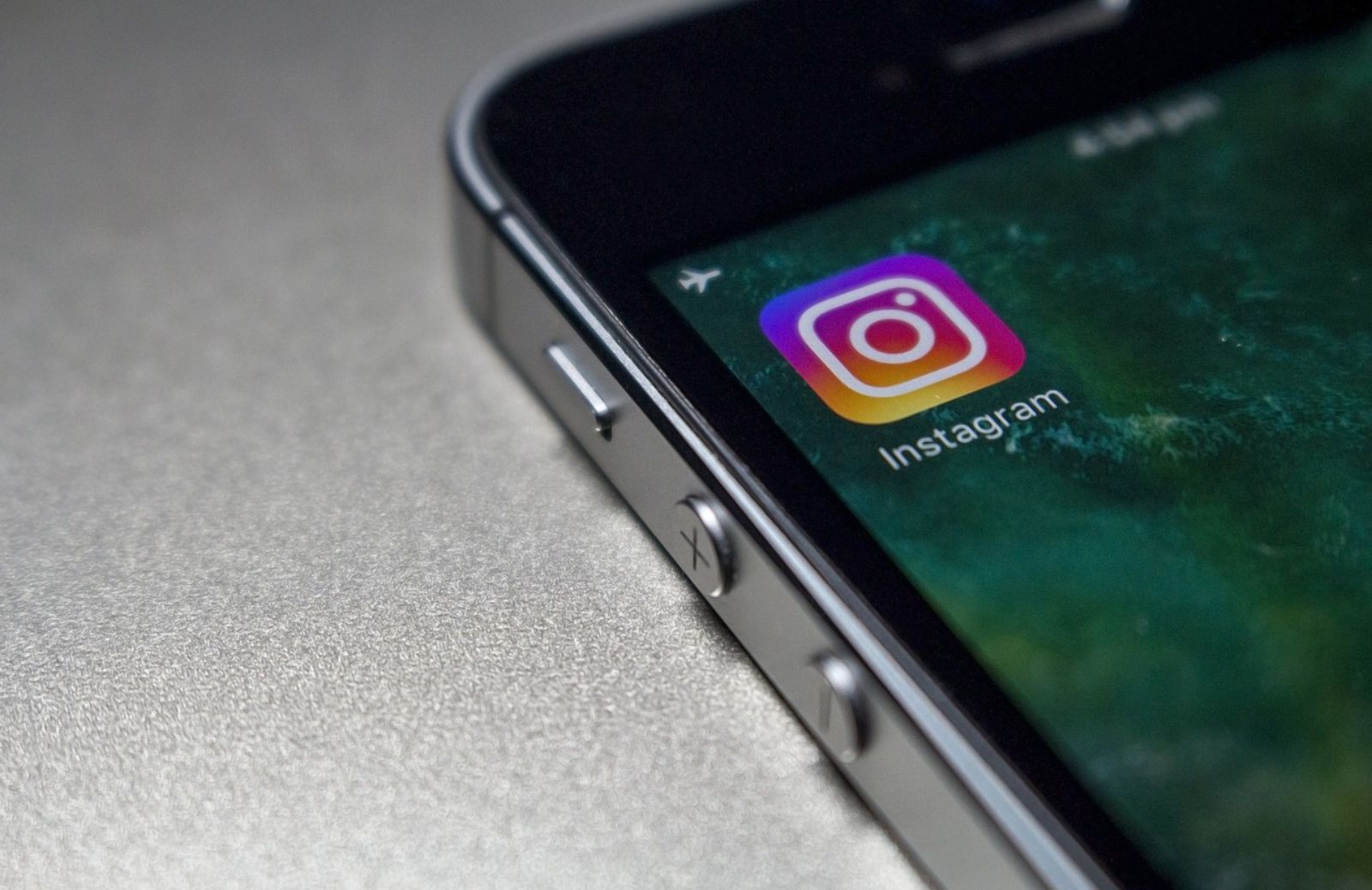 Come funziona Instagram: caricare un album di foto 