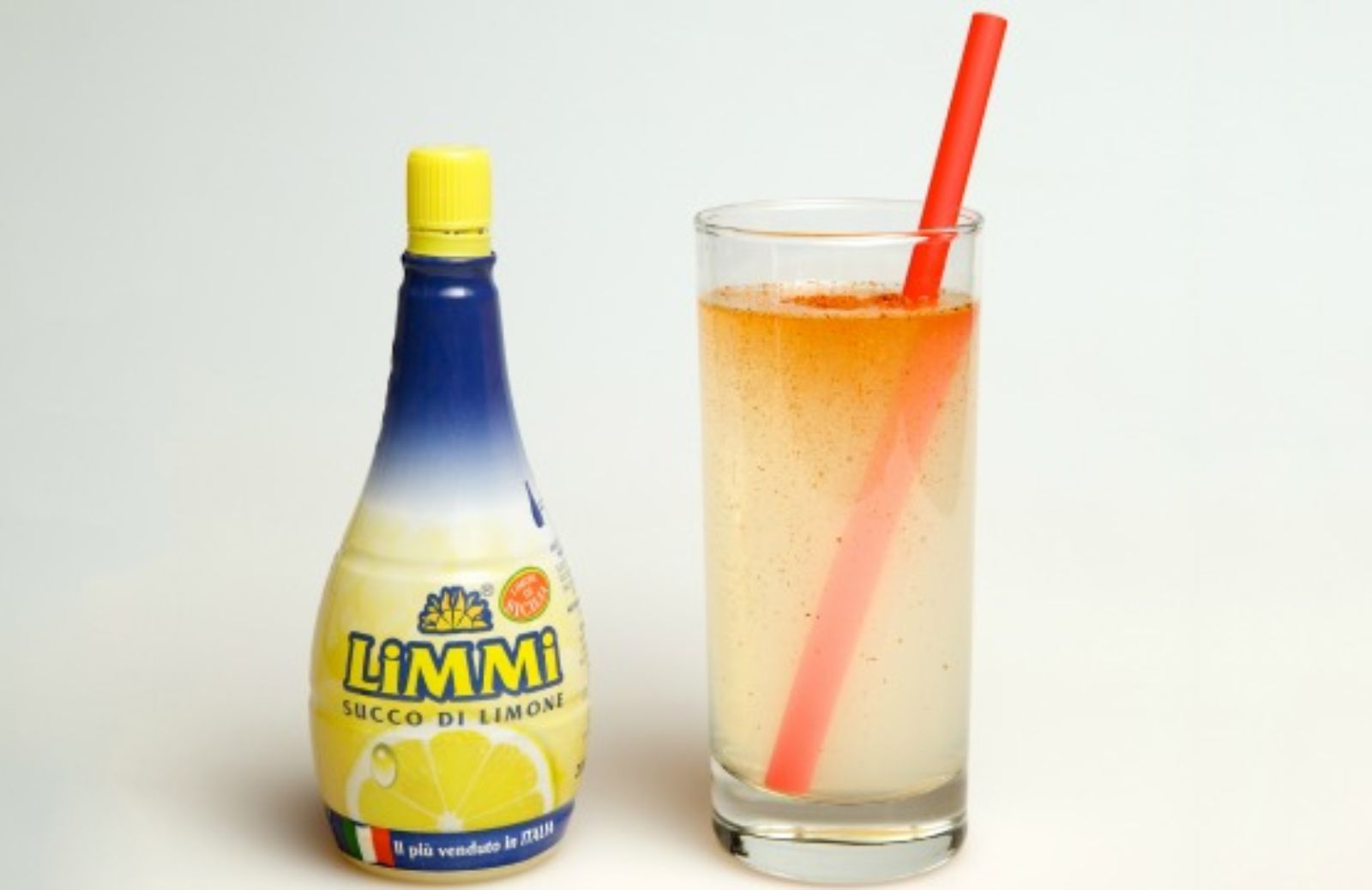 Bevande con il succo di limone: limonata alla paprika