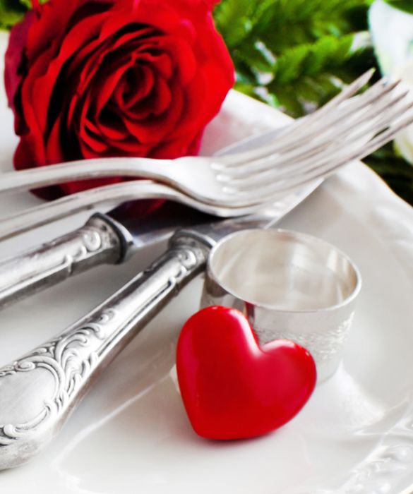 Quale occasione migliore di San Valentino per festeggiare l'amore a suon di piatti prelibati? Una cena romantica è perfetta per passare una dolce serata col proprio partner!