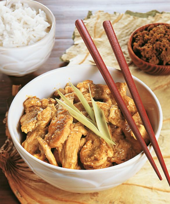 Una tipica ricetta thailandese: il pollo al curry verde