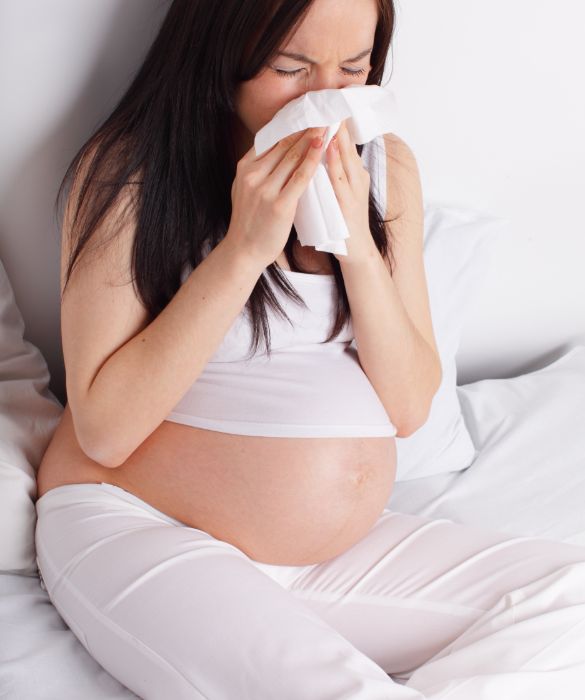 Ai disturbi delle allergie stagionali sono soggette il 20-30% delle donne in età fertile. I rimedi naturali possono aiutare a limitarne i sintomi.