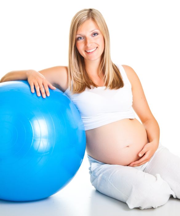 Moderate attività fisiche come il cammino o la ginnastica pre parto può avere molti benefici sulle donne in gravidanza.