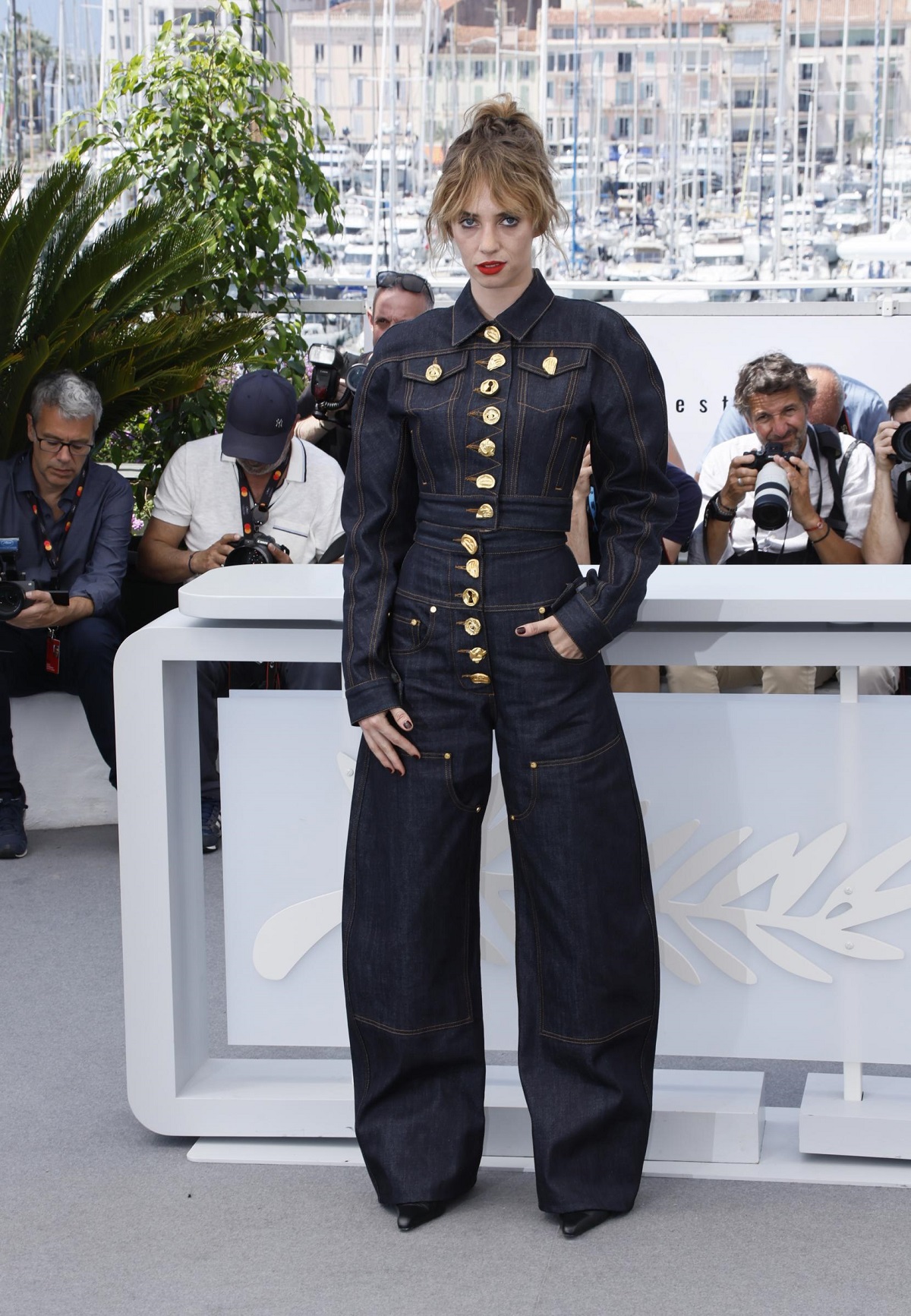 Maya Hawke in Schiaparelli a Cannes 2023