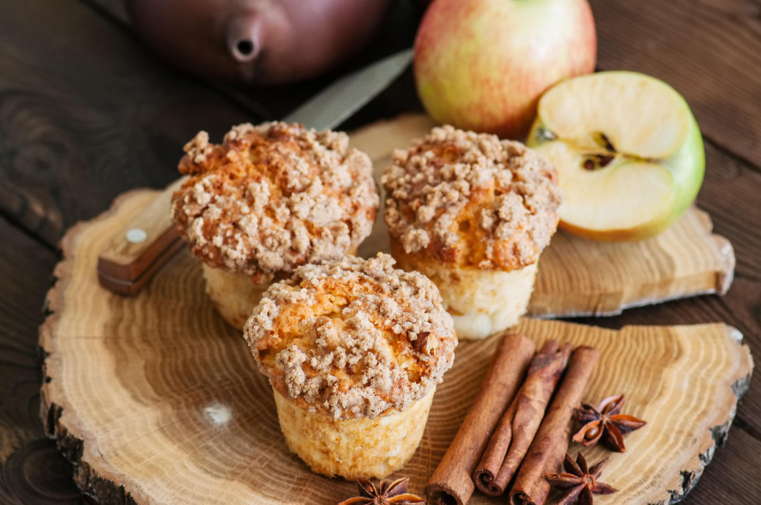 Muffin di panettone e mele, la ricetta antispreco | DeAbyDay