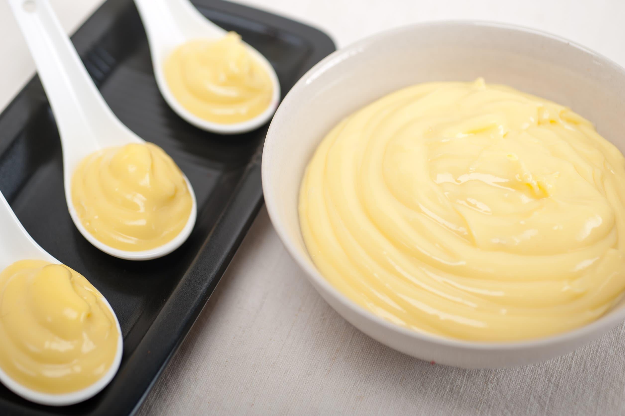 Crema pasticcera senza uova: la ricetta facile | Deabyday