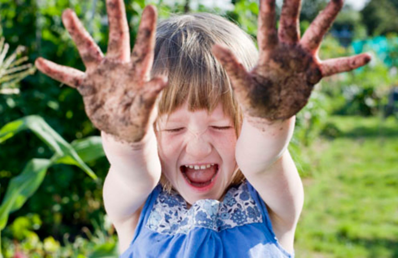 Le 5 ragioni per fare giardinaggio con i bambini