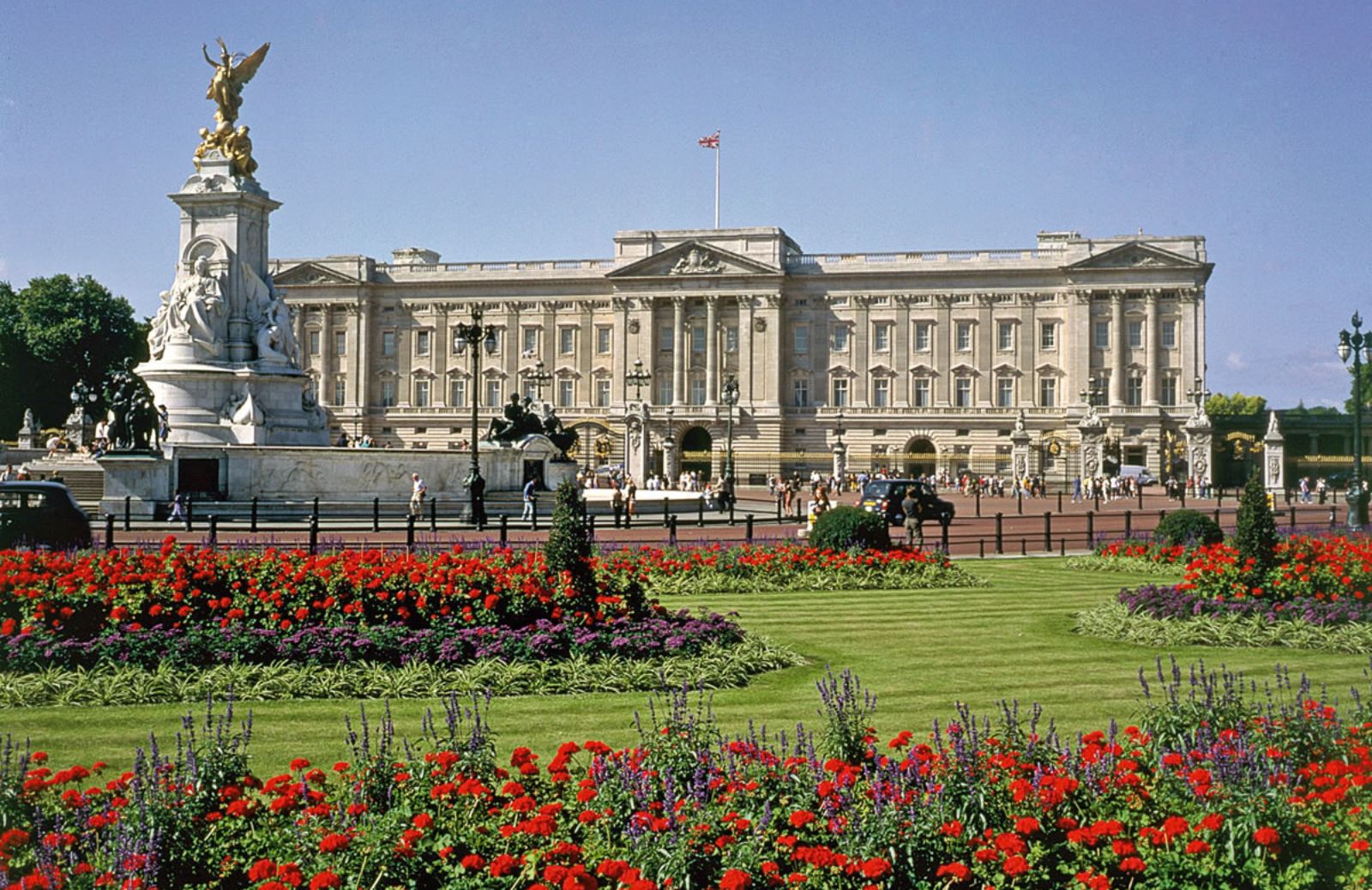 Dimore famose: in programma la ristrutturazione di Buckingham Palace