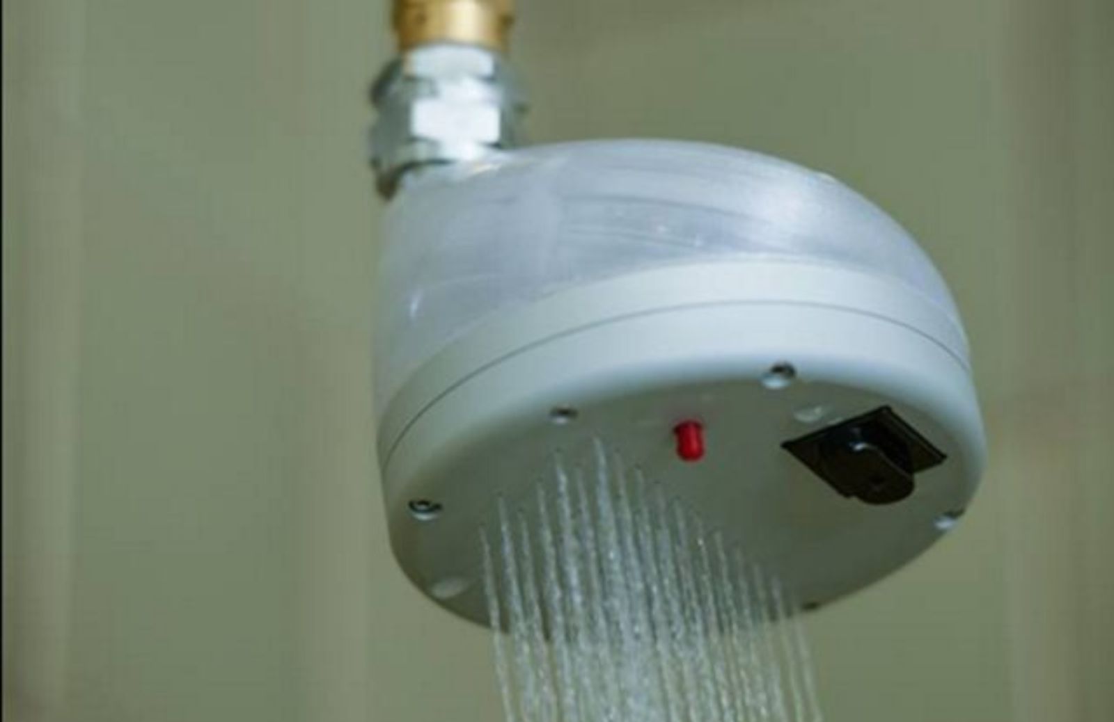 OaSense: la prima doccia intelligente per risparmiare acqua