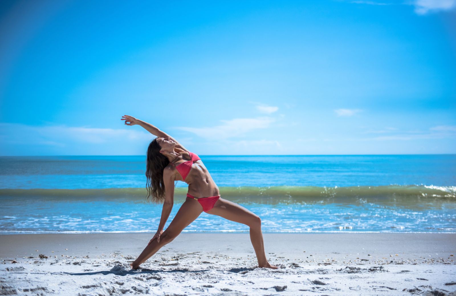 Yoga e addominali: 5 posizioni utili a rinforzarli
