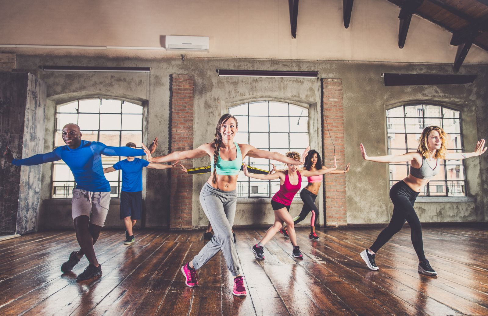 20 anni di Zumba e non sentirli: ecco perché questo allenamento ci piace ancora così tanto