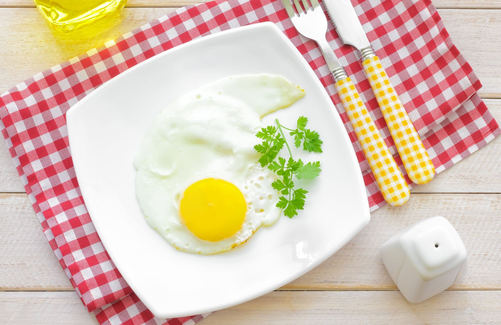 Uova al microonde: tre modi per cucinarle