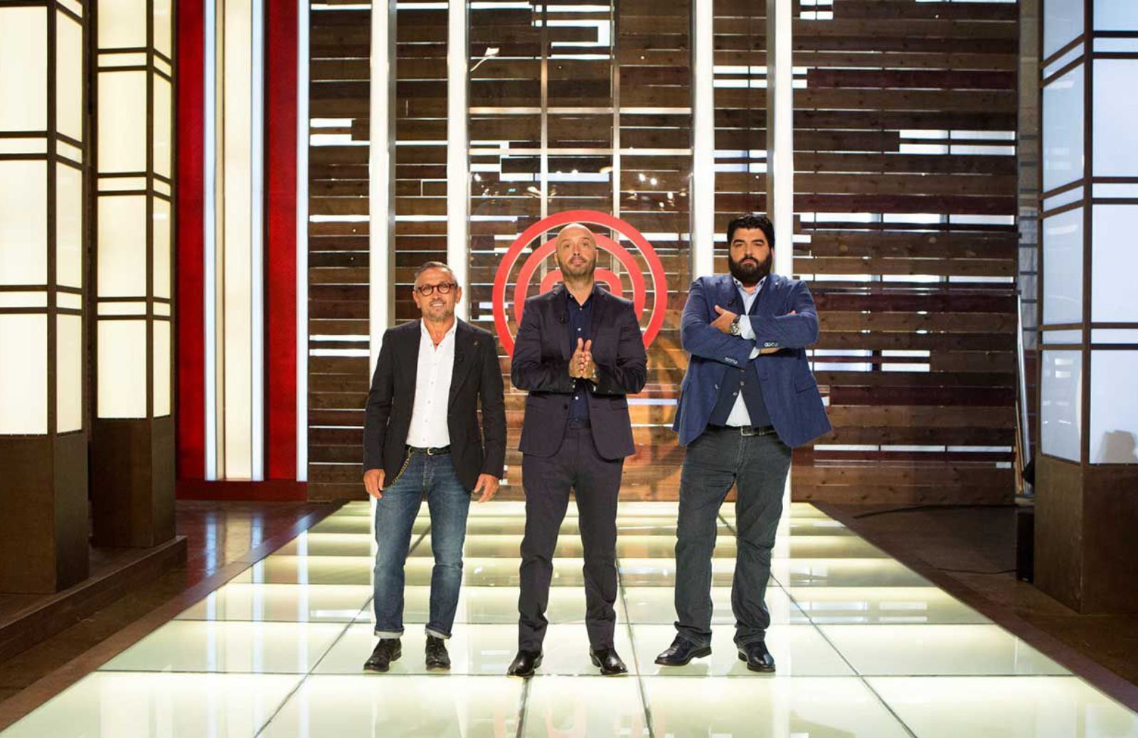 Celebrity MasterChef Italia: la sfida tra vip ora è ai fornelli