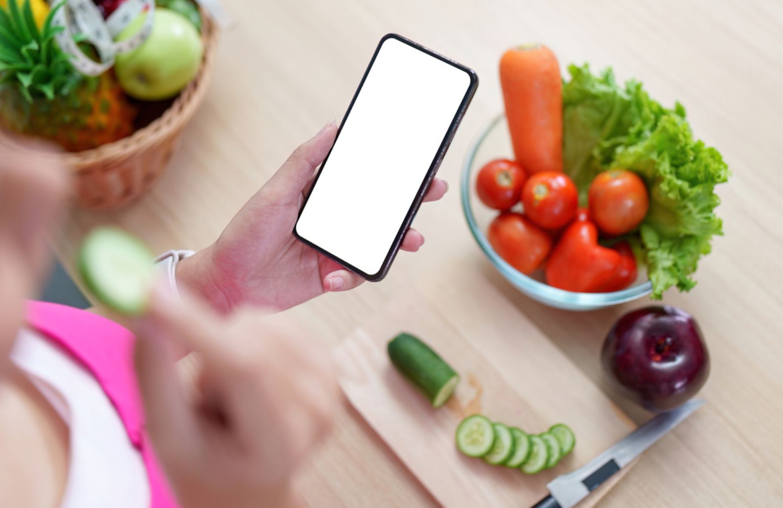 Organizzare il menù settimanale sano senza impazzire: trucchi e strumenti digitali per chi ha zero tempo