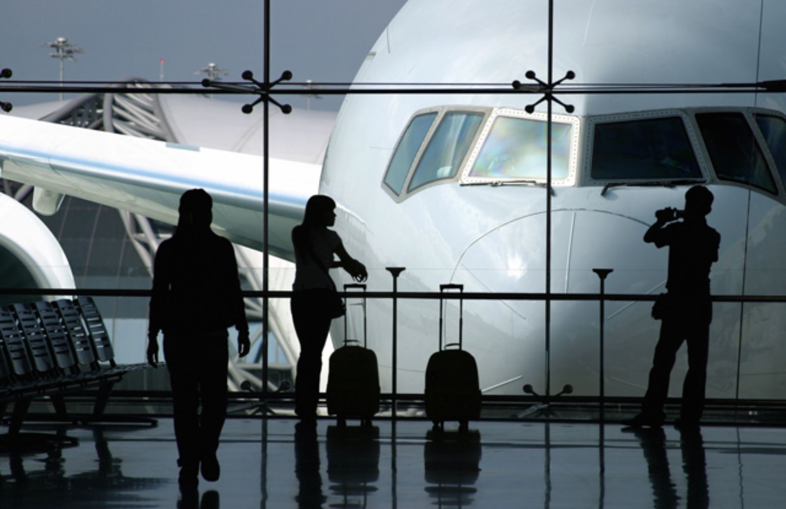 Le 5 cose da fare in aeroporto per ingannare l’attesa del volo