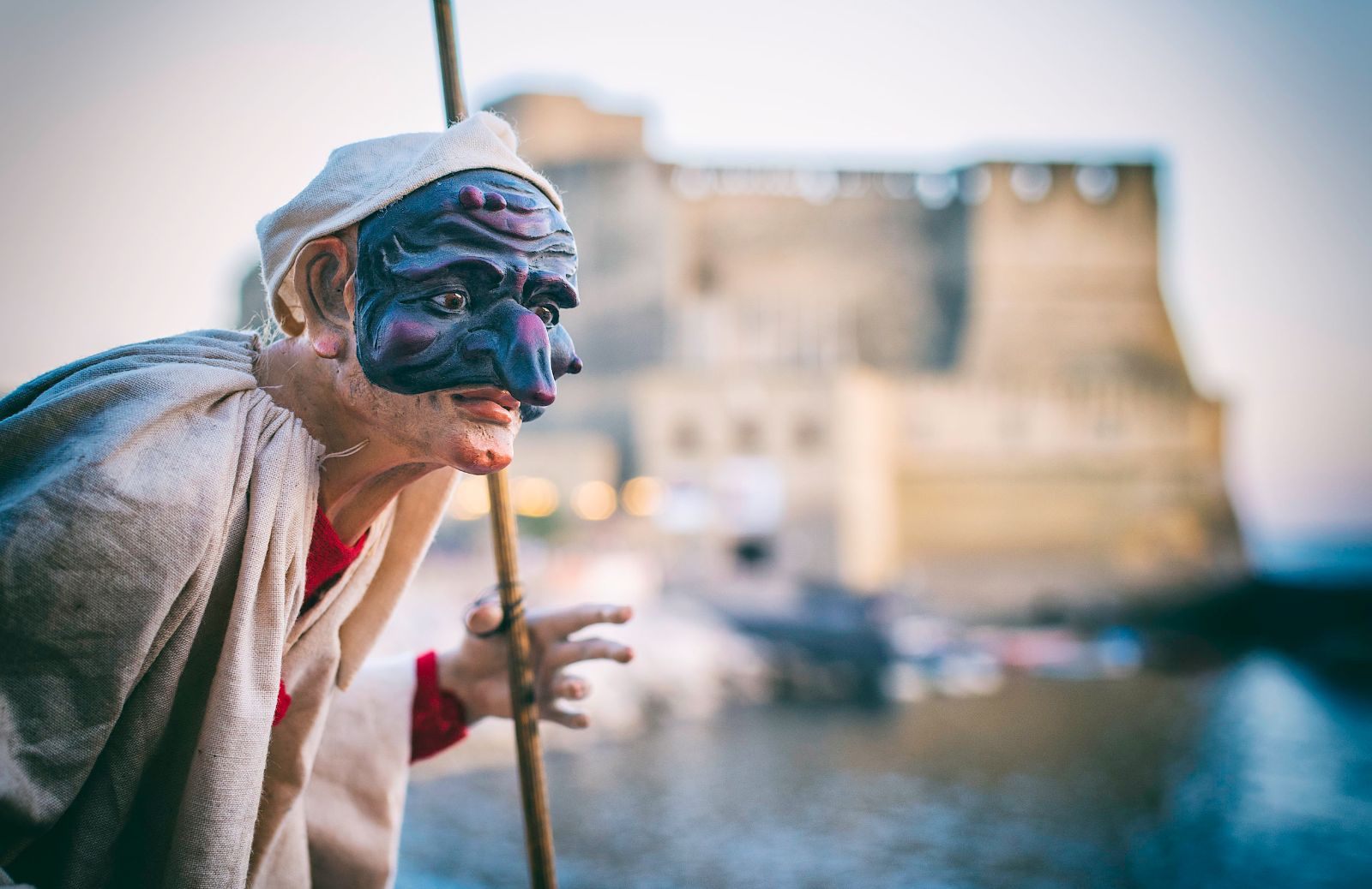 Maschera di Carnevale di Pulcinella: caratteristiche e curiosità