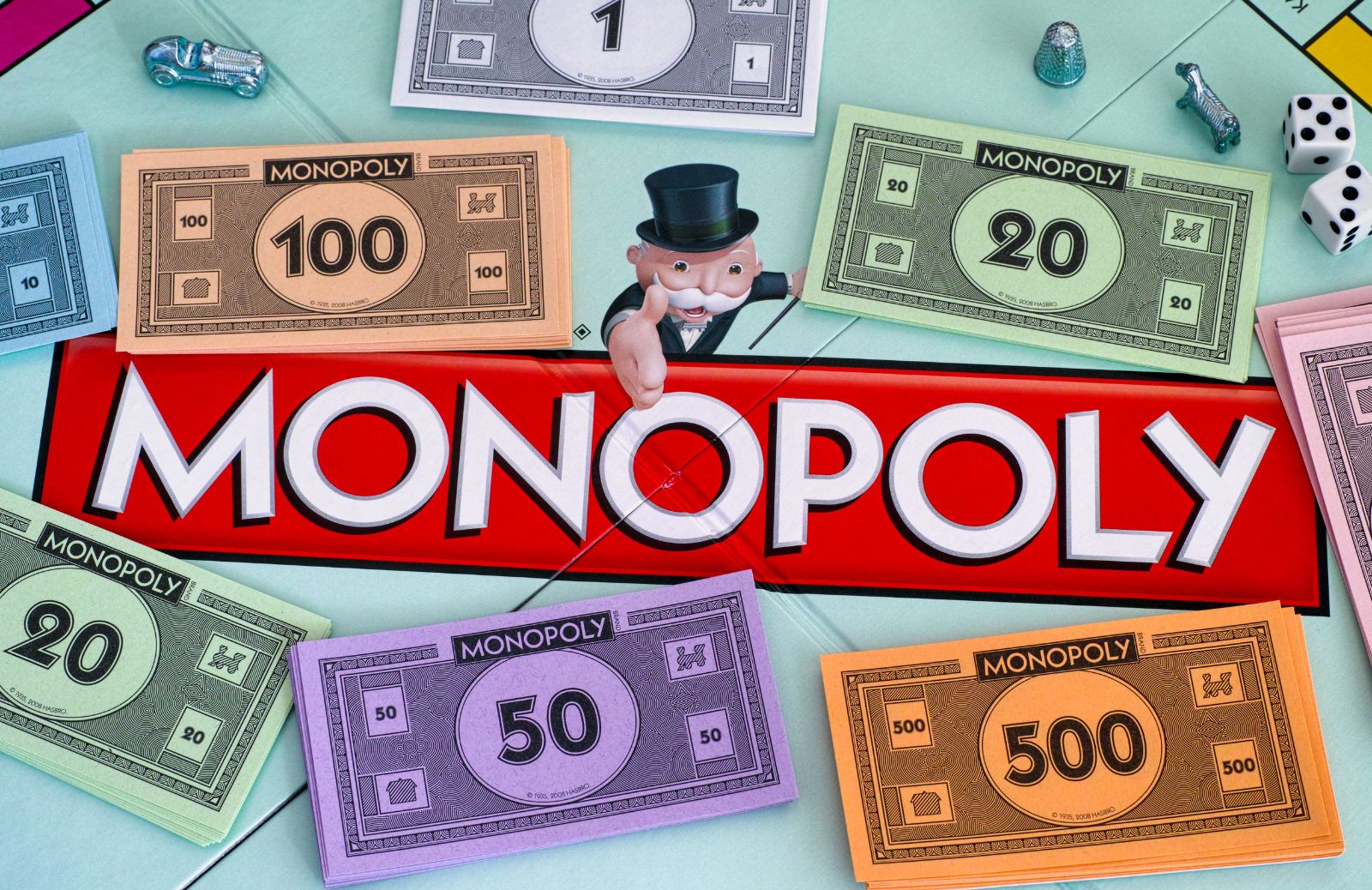 Nel nuovo Monopoly le donne guadagnano più degli uomini