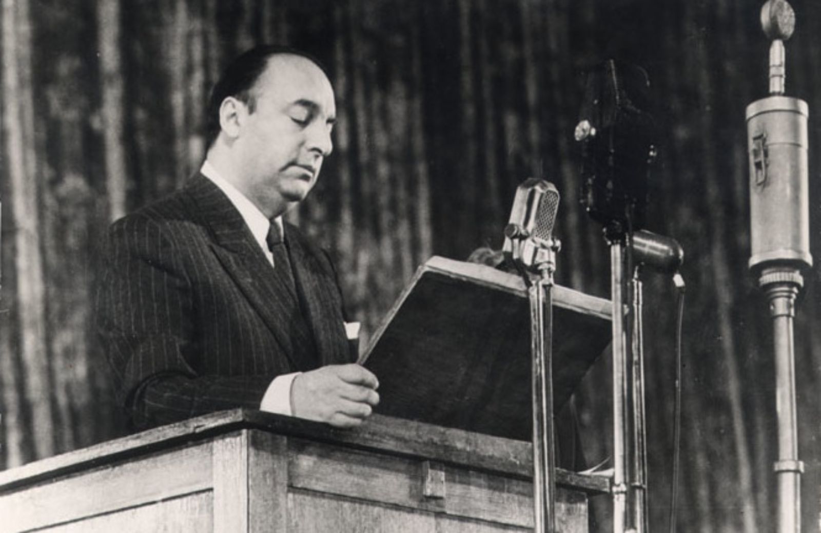 Pablo Neruda: le poesie d'amore più belle
