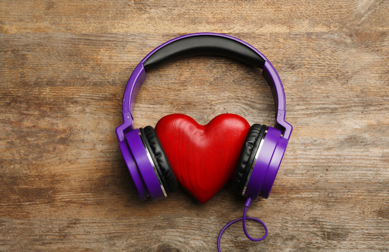 San Valentino in coppia, a distanza o da single: a ognuno la sua musica