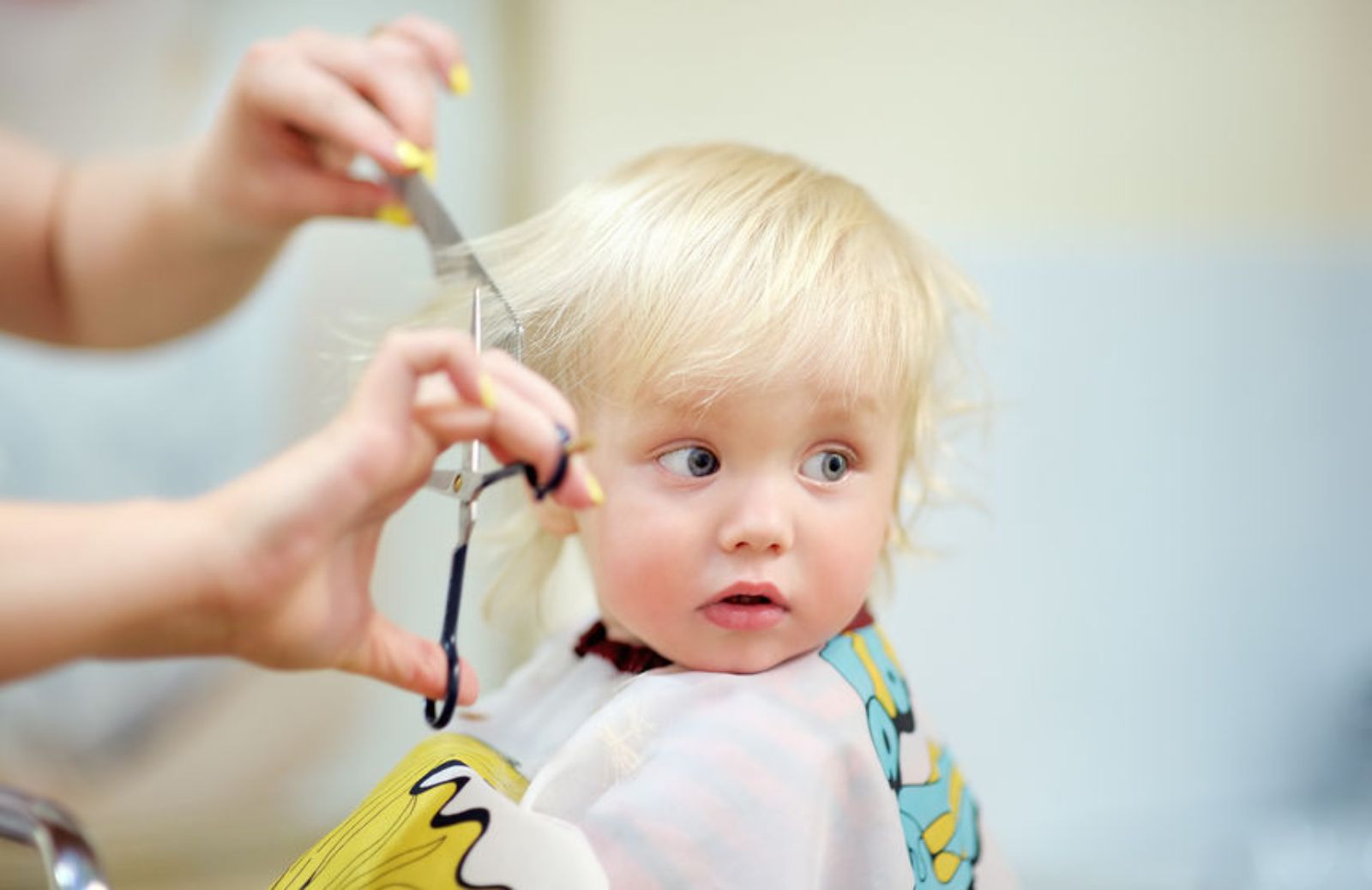 I capelli dei bambini: 10 acconciature pratiche per l'estate