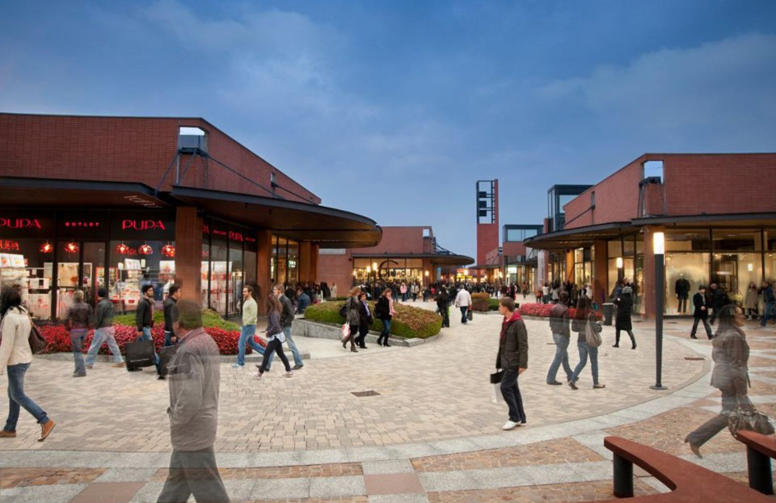 Da Serravalle a Vicolungo: i 5 migliori outlet grandi firme