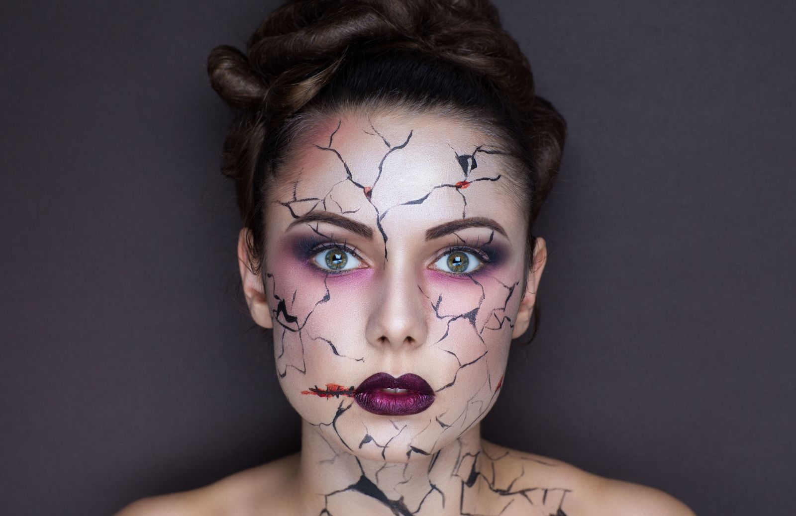 Trucco da strega: 5 make-up artist a cui ispirarsi 