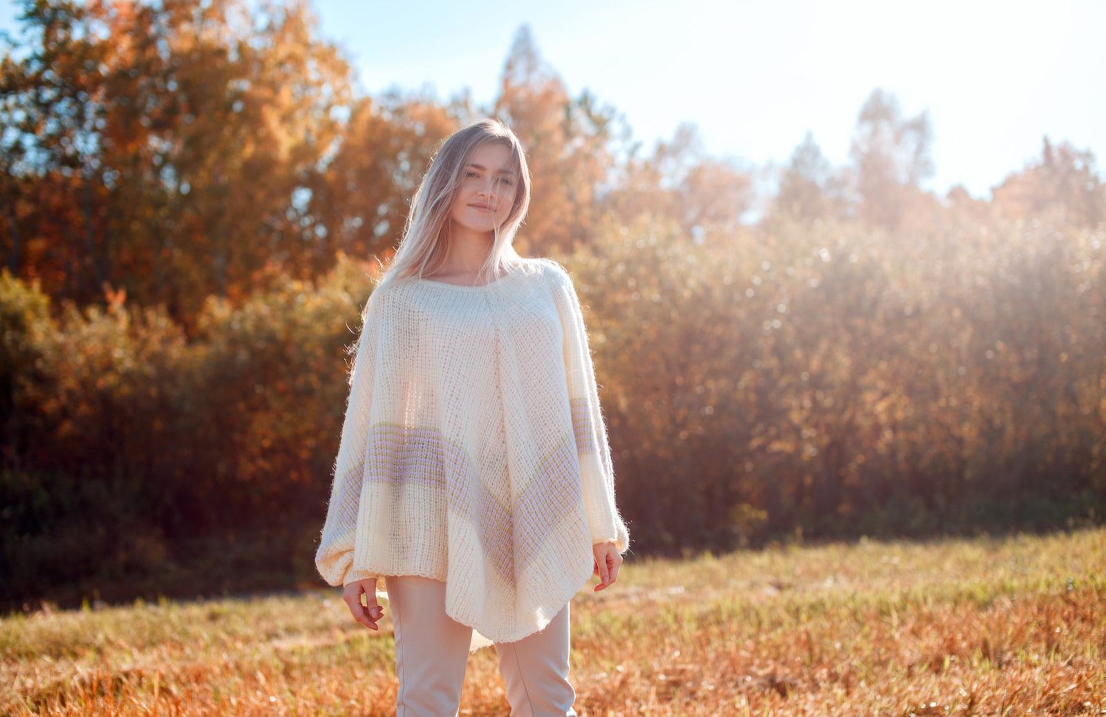 Poncho d'autunno: 10 modelli di tendenza