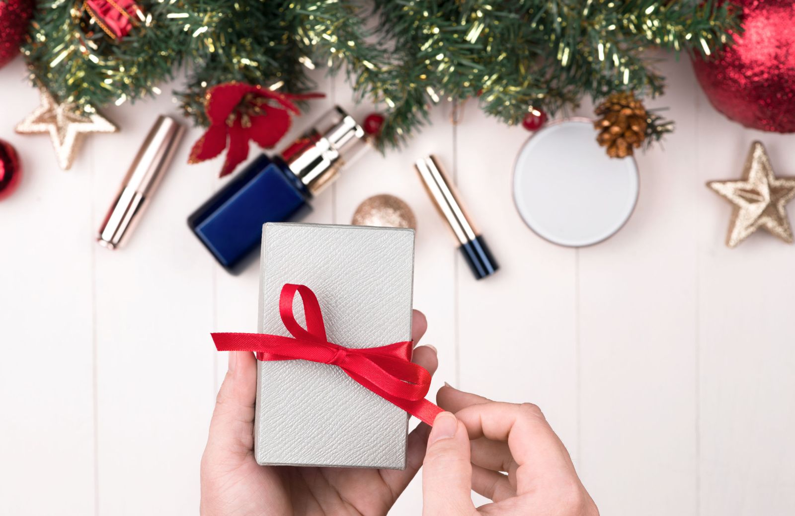 Regali di Natale: 5 idee beauty per la collega preferita
