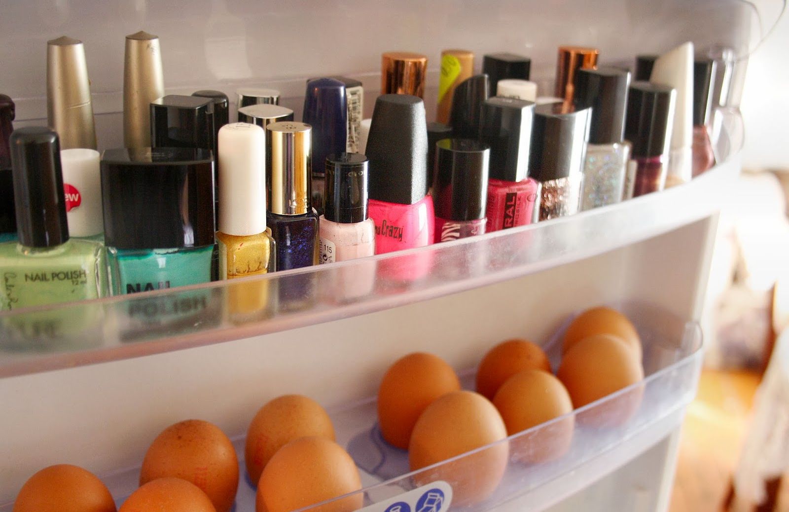 Beauty Fridge: dalla Corea il mini frigorifero per i cosmetici