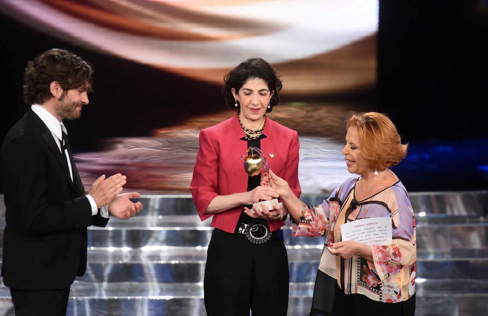 Donne contro gli stereotipi - Fabiola Giannotti, la prima donna alla guida del Cern