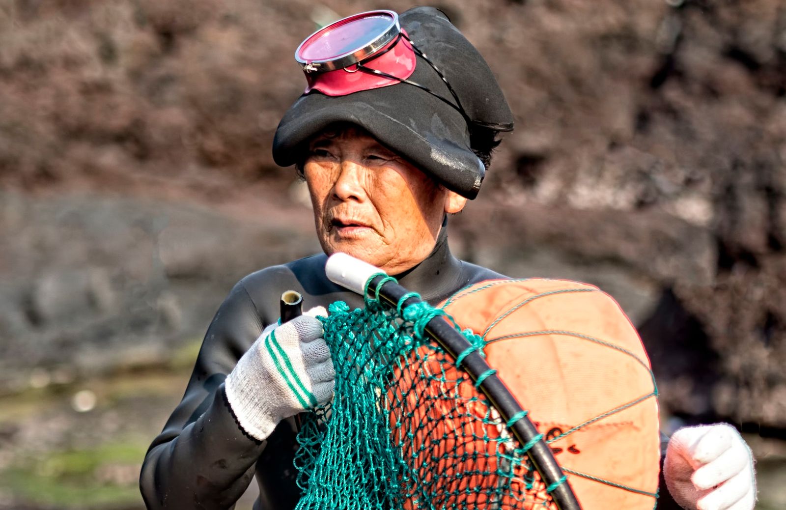 Haenyeo, vita e coraggio delle donne del mare della Corea del sud