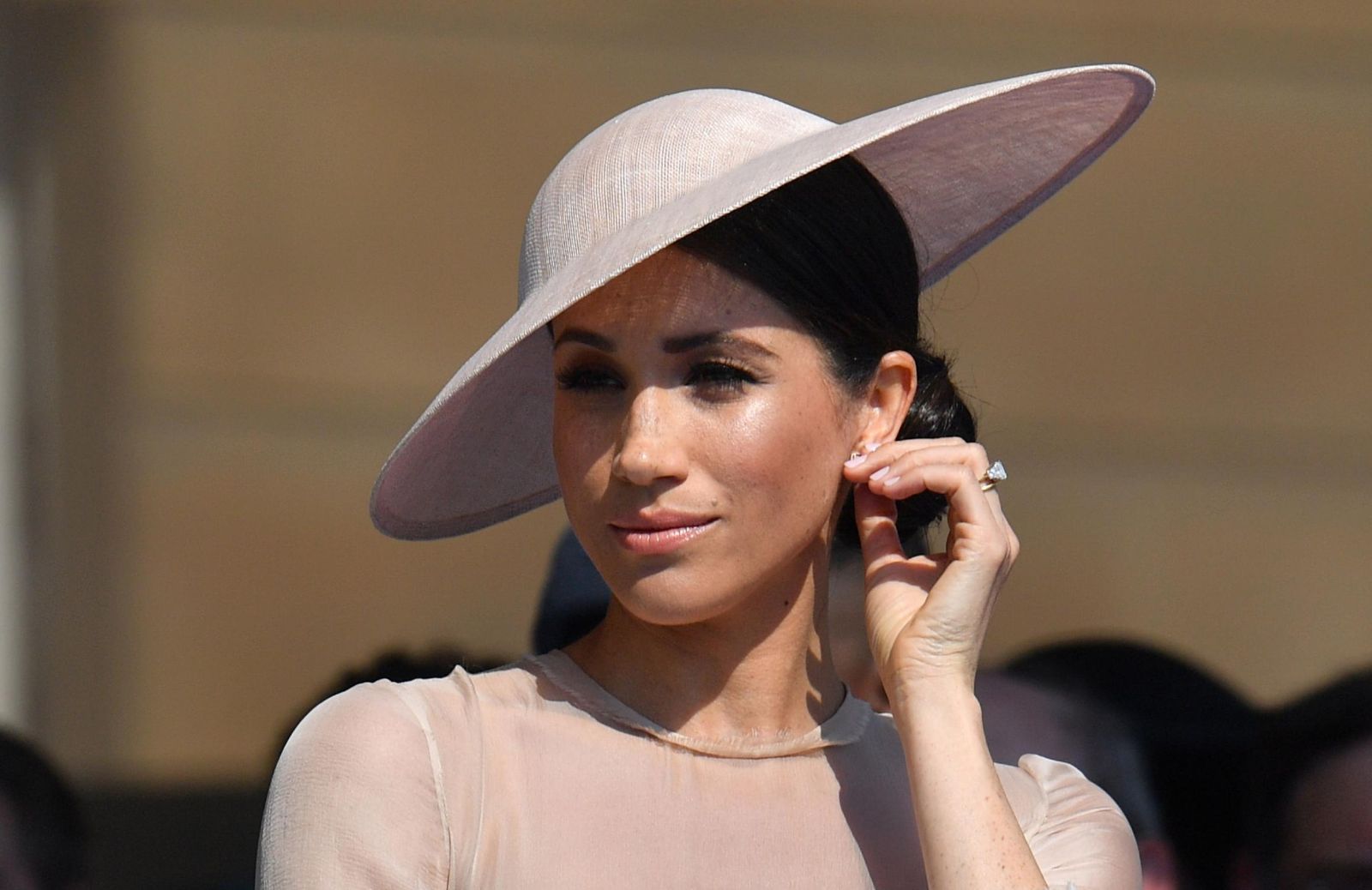 Meghan vs protocollo reale: 10 regole infrante dalla ex duchessa