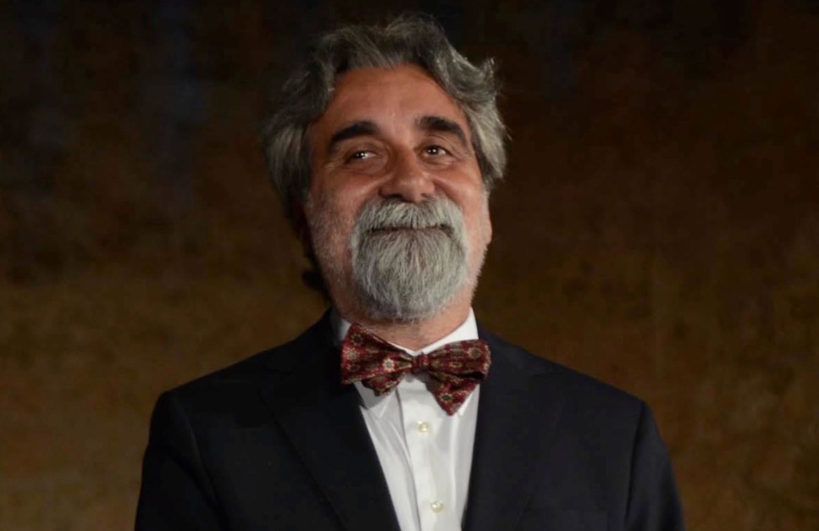 Sanremo 2018. Beppe Vessicchio, le 5 gif più esilaranti