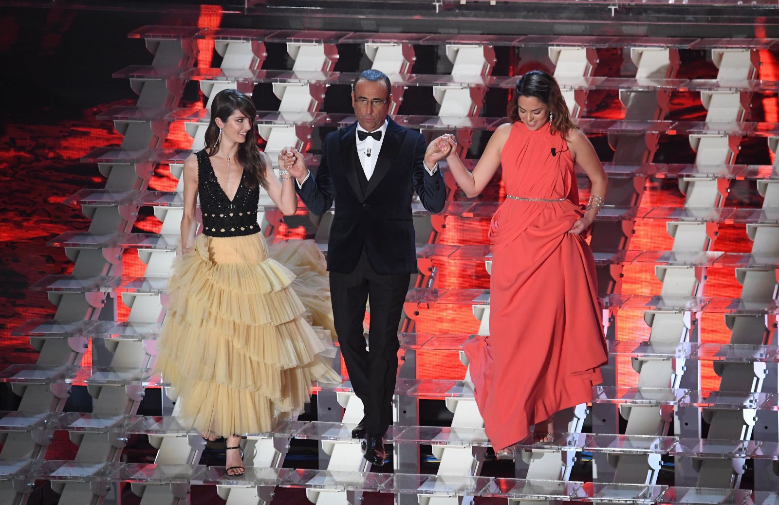 Sanremo 2017, i look della terza serata