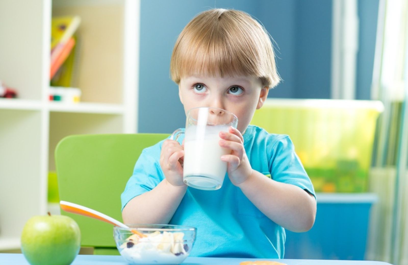 Bere latte fa bene alle ossa?