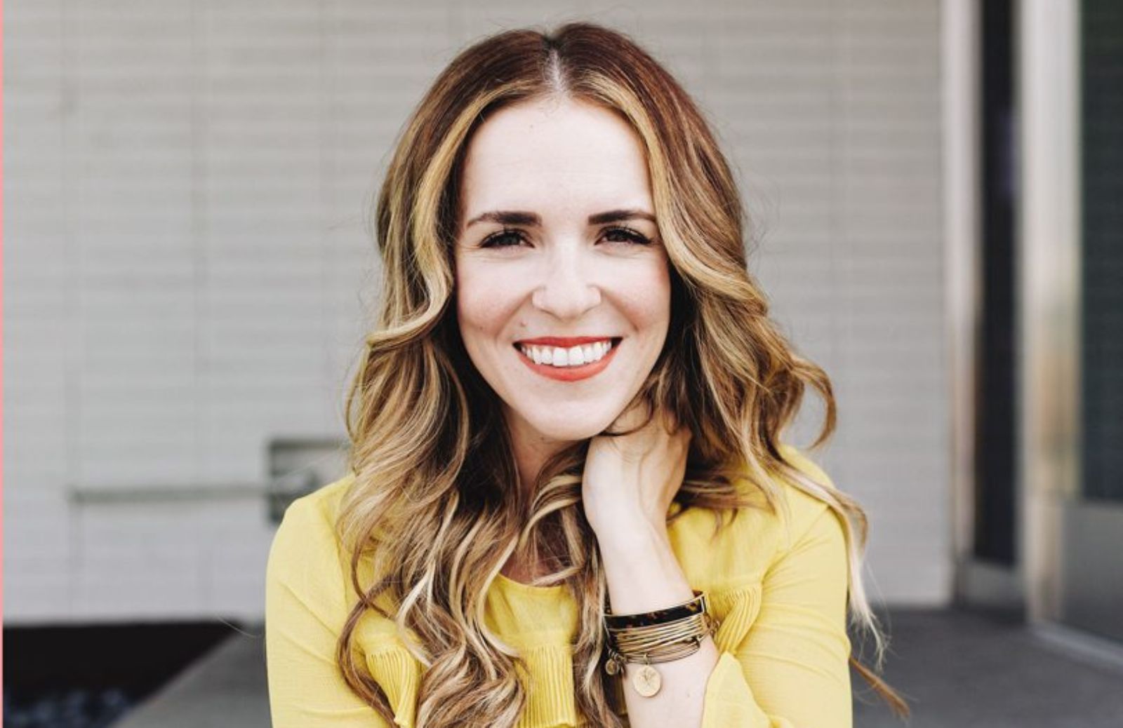 Intervista a Rachel Hollis: «La verità è che non vi piacete abbastanza»