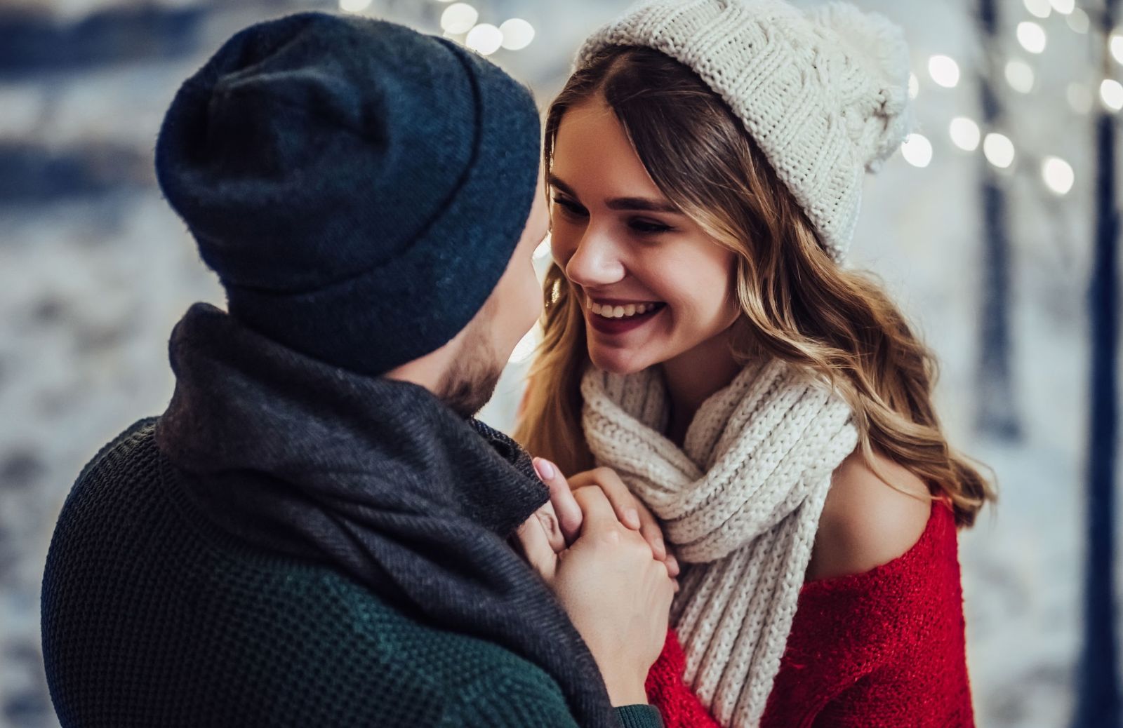 Buon Natale amore: le frasi di auguri più romantiche