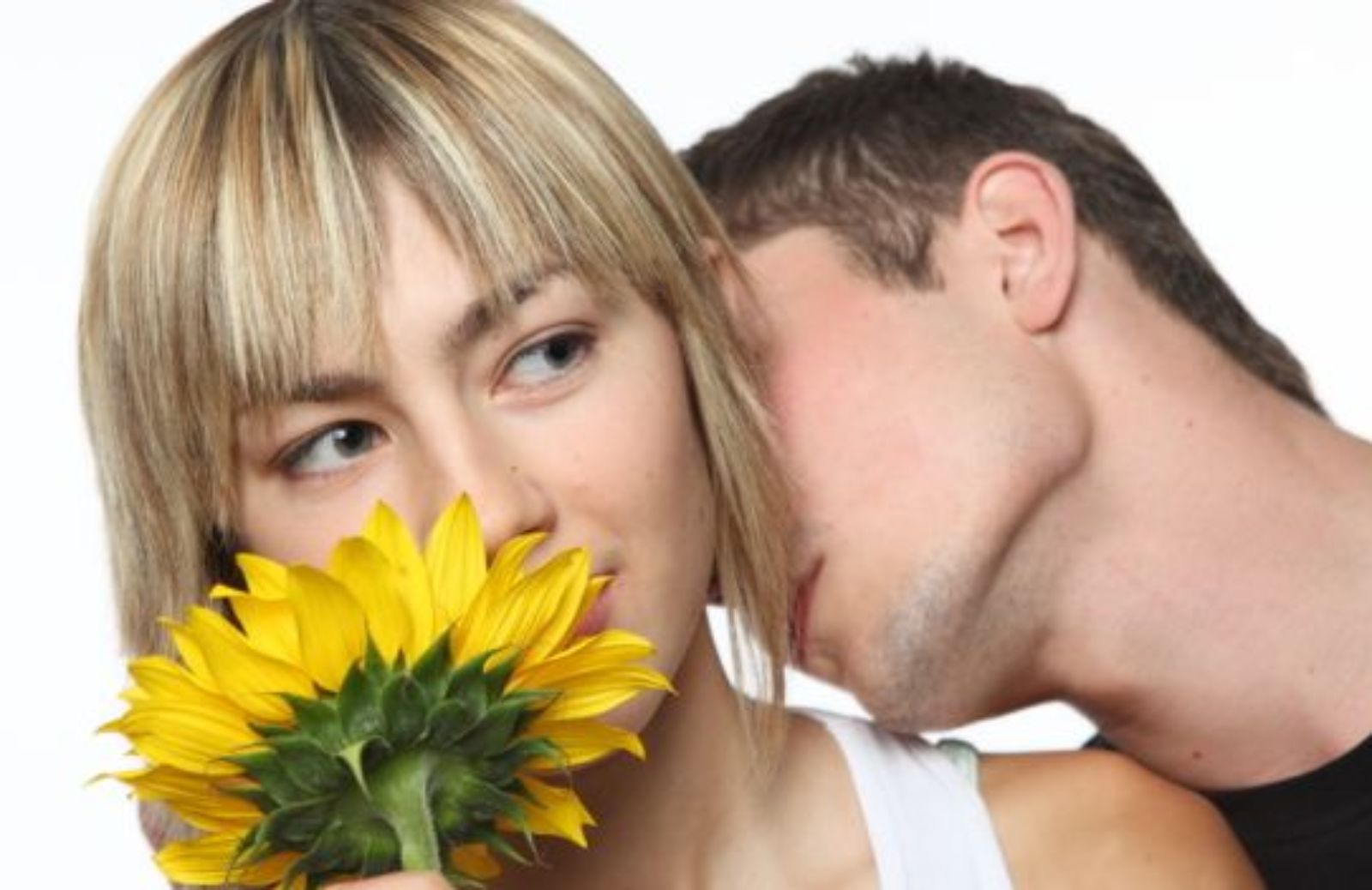 Come tenere a bada la timidezza per vivere al meglio l'intimità con il partner 