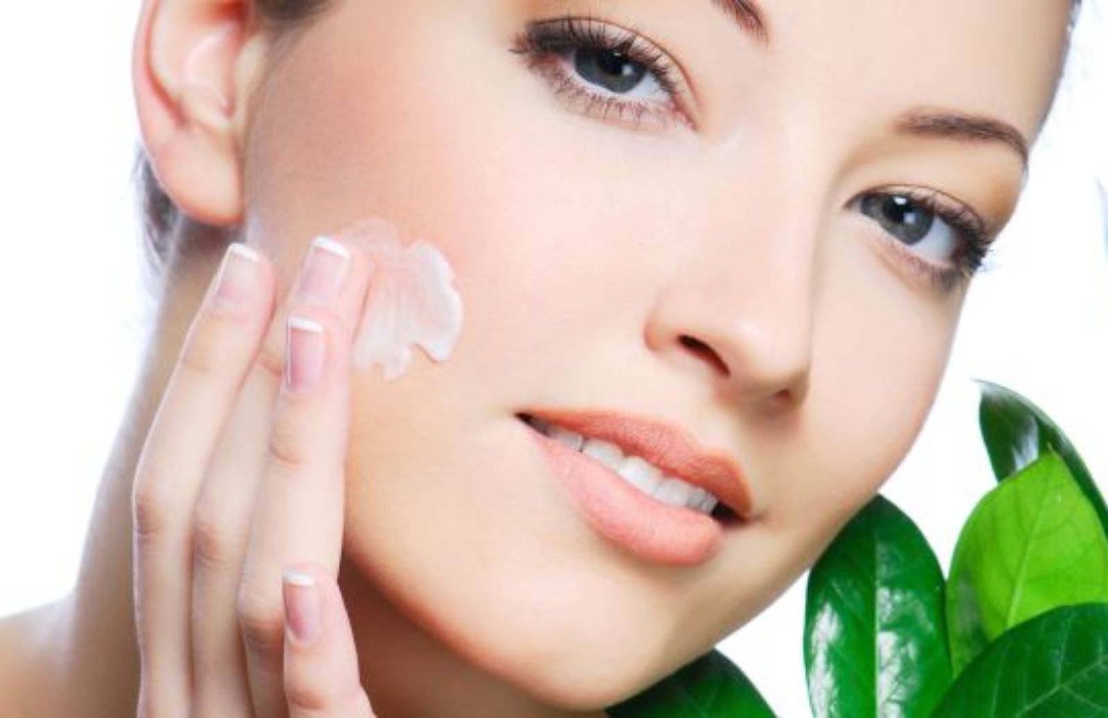 Come applicare la crema anti rughe per potenziarne l'effetto